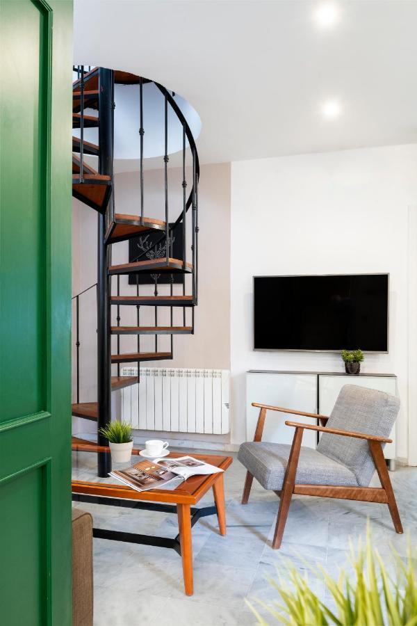Apartamento Con Terraza En Sevilla Centro By Rent Me Экстерьер фото